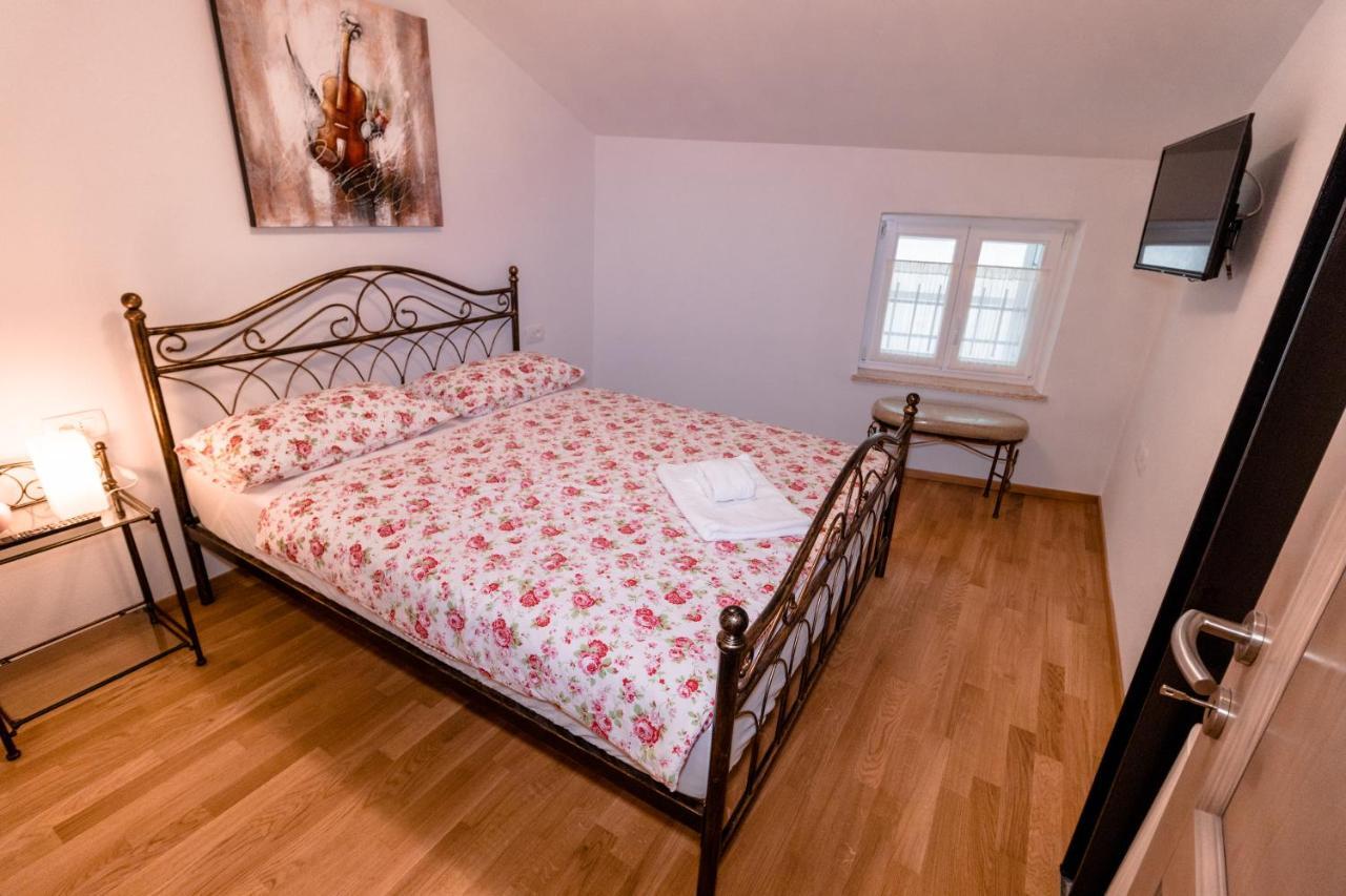 Apartments Pia Пиран Екстериор снимка